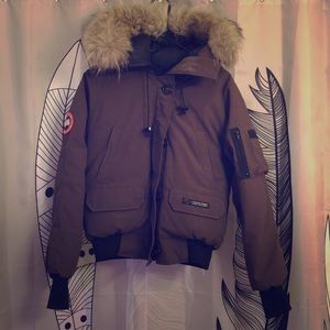 Canada Goose Down Bomber Jacket size Medium